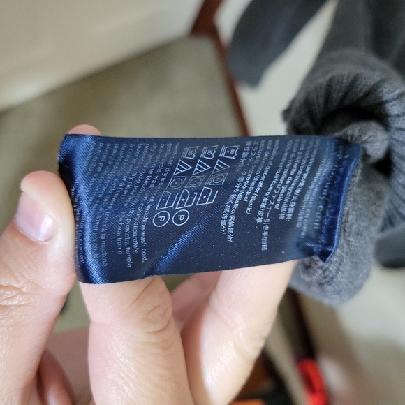 Men's Tommy Hilfiger Logo Grey Quarter Zip Sweater, Size Large - Picture 4 of 4